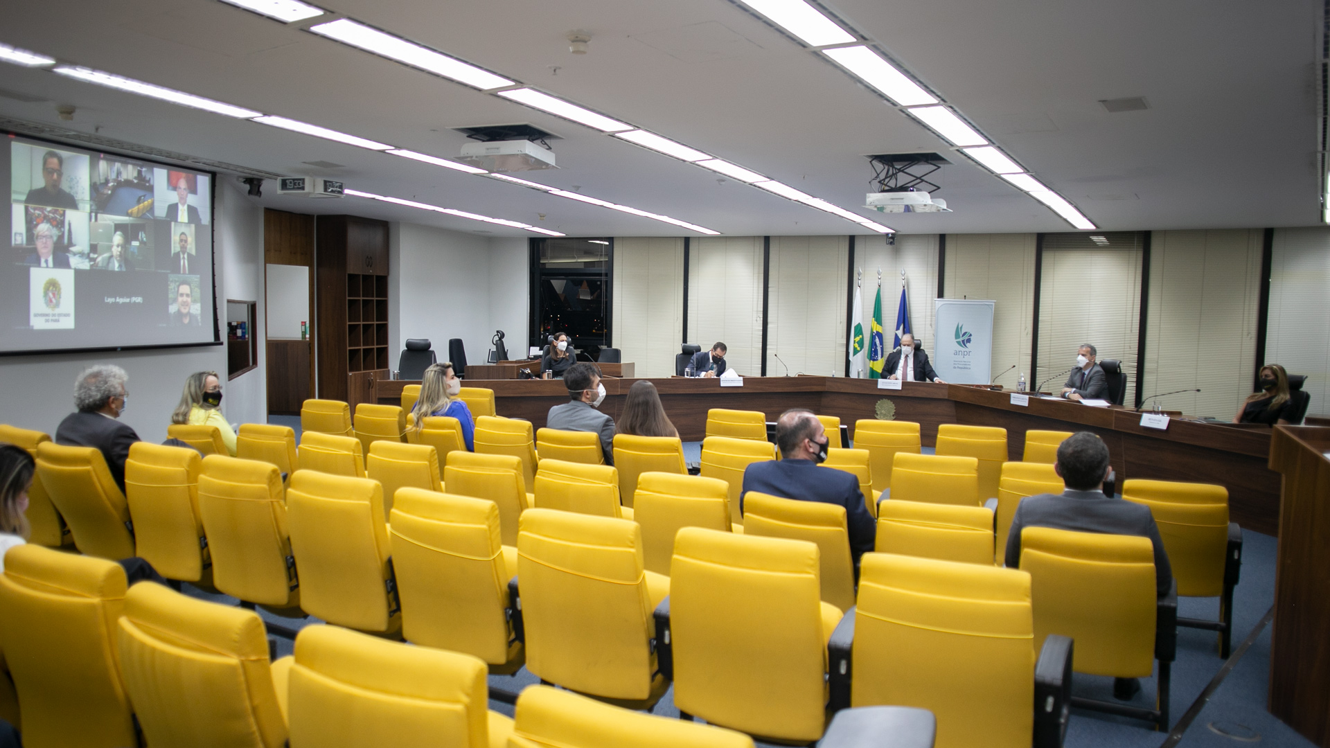 Diretoria e delegados para o biênio 2021-2023 são empossados em solenidade