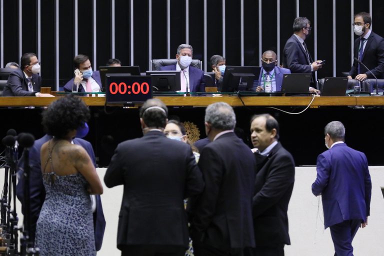 Câmara exclui quarentena para membros do MP da reforma eleitoral