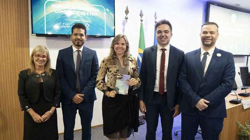 Pré-COP30: patrimônio cultural, responsabilização, violações de direitos e mercado de carbono são alguns dos temas da “Mesa de Debates – Mudanças Climáticas, Comunidades e MPF”