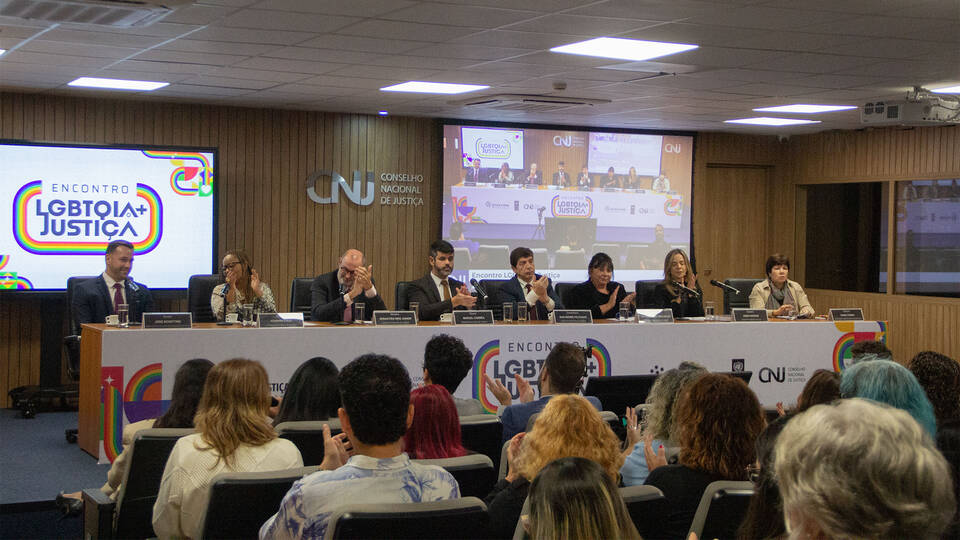 0625 lgbt justica anpr site 16