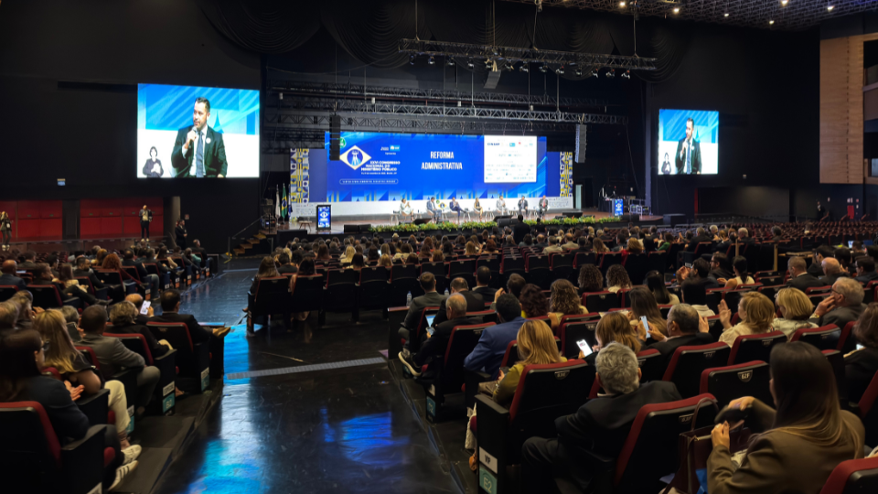 Presidente da ANPR debate Reforma Administrativa durante o XXVI Congresso Nacional do Ministério Público