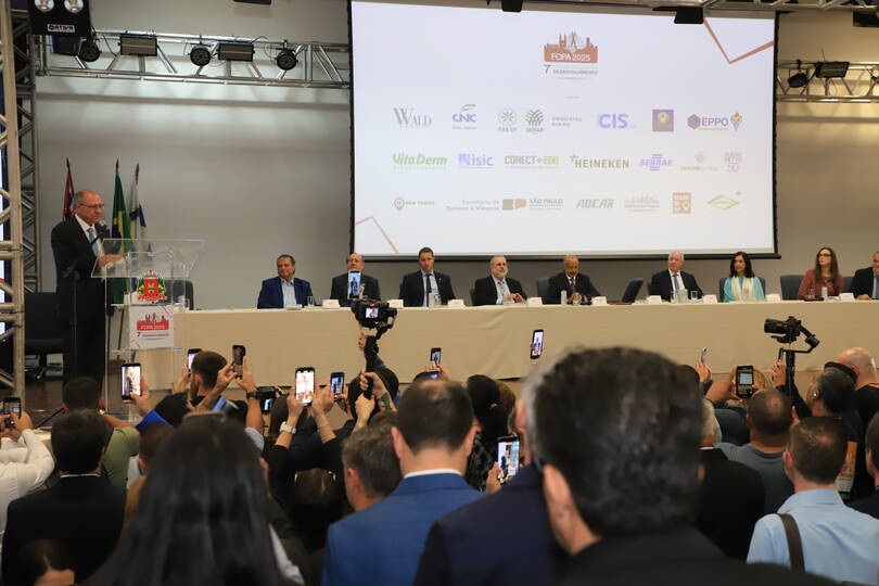 7º Fórum Paulista de Desenvolvimento homenageia subprocurador-geral Augusto Aras