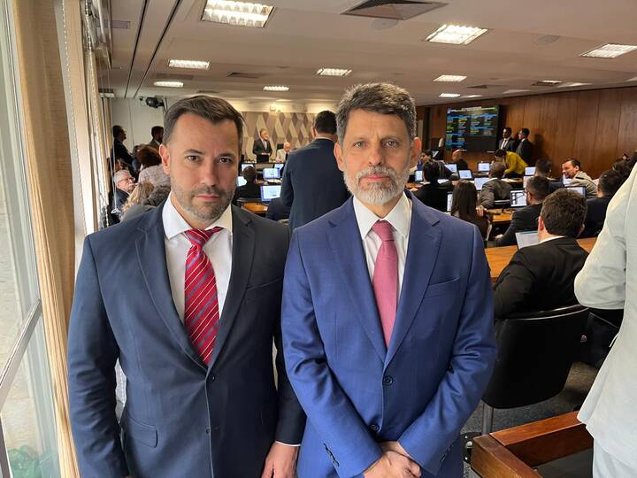 Após articulação da ANPR, CCJ adia votação da PEC 3/2024