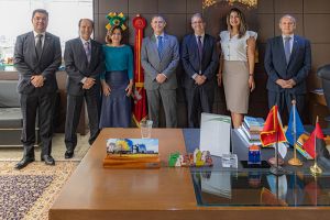 ed8a0fbe-afb2-4f9e-a7dc-c20a2c912258