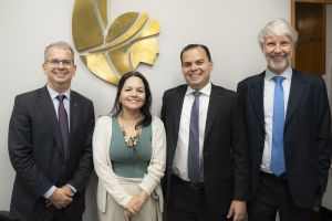 0509-lancamento-livro-anpr_4