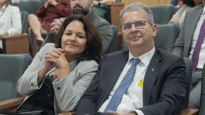 Luciana Loureiro e Ubiratan Cazeta representaram a ANPR durante o evento | Foto: Ascom/ANPR